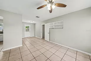 10209 N 28th St, Tampa, FL 33612 - Photo 6