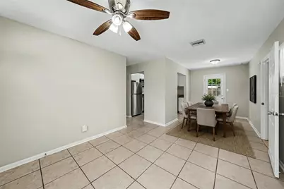 10209 N 28th Street, Tampa, FL 33612 - Photo 2