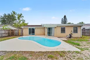 9130 Crabtree Ln, Port Richey, FL 34668 - Photo 14