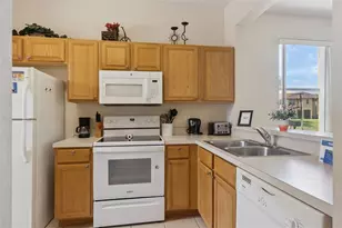 2205 Calabria Ave, Davenport, FL 33897 - Photo 6
