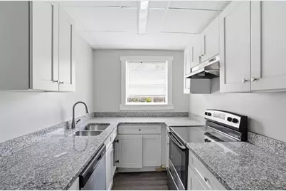 1909 19th Street S, Saint Petersburg, FL 33712 - Photo 18