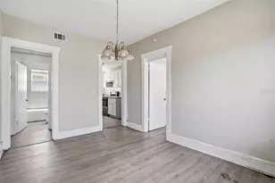 1909 19th St S, Saint Petersburg, FL 33712 - Photo 12