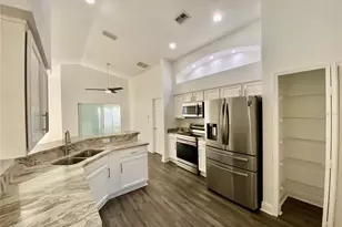 10264 Oak Crest Rd, Orlando, FL 32829 - Photo 6