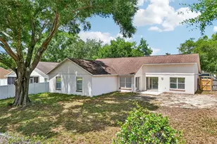 2596 Alclobe Cir, Ocoee, FL 34761 - Photo 4