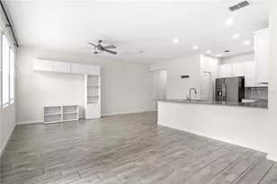 9812 Red Eagle Dr, Orlando, FL 32825 - Photo 8