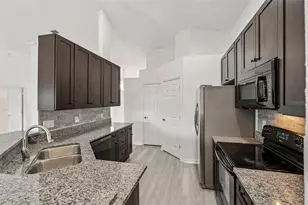12418 Sion Ct, Orlando, FL 32824 - Photo 2
