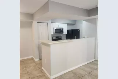 3004 Parkway Boulevard #104, Kissimmee, FL 34747 - Photo 4