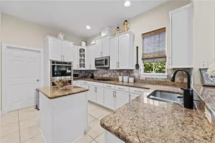 11617 Camden Park Dr, Windermere, FL 34786 - Photo 12
