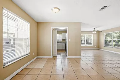 1729 Flores Court, Orlando, FL 32811 - Photo 10