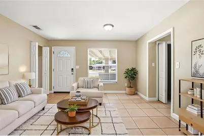 1729 Flores Court, Orlando, FL 32811 - Photo 4