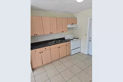 1109 E Seneca Avenue #B, Tampa, FL 33612 - Photo 4
