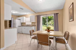 1921 Bonneville Dr, Orlando, FL 32826 - Photo 6