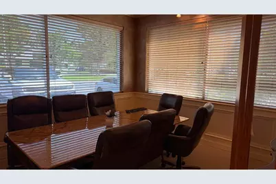 7901 Kingspointe Parkway #8, Orlando, FL 32819 - Photo 10