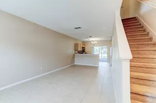 509 Wilton Cir, Sanford, FL 32773 - Photo 12