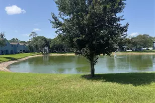 509 Wilton Cir, Sanford, FL 32773 - Photo 2