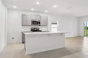 24550 Hodges Reserve Ave, Howey in the Hills, FL 34737 - Photo 4