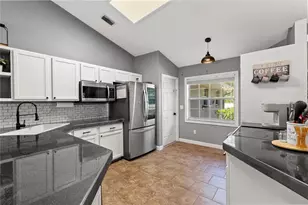 39600 Greenbrier St, Eustis, FL 32736 - Photo 10