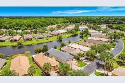 268 Acadia Drive, Kissimmee, FL 34759 - Photo 2