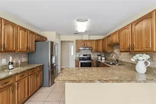 4136 Tall Tree Dr, Orlando, FL 32810 - Photo 14