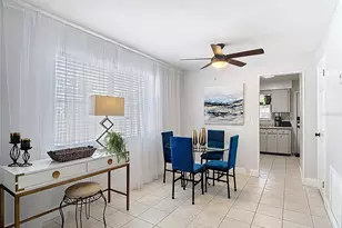 220 Southeast Jefferson Cir N, Saint Petersburg, FL 33703 - Photo 6