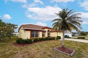 712 45th St E, Bradenton, FL 34208 - Photo 2