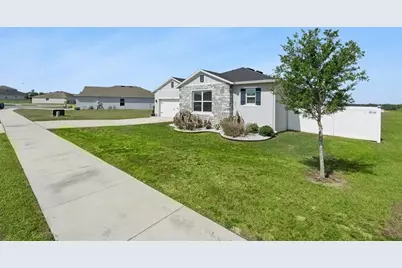 2429 Begonia Street, Mascotte, FL 34753 - Photo 2