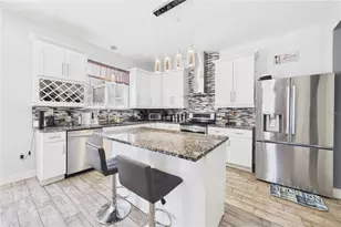 11932 Old Glory Dr, Orlando, FL 32837 - Photo 10