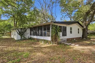 6945 NE 5th Pl, Ocala, FL 34470 - Photo 1