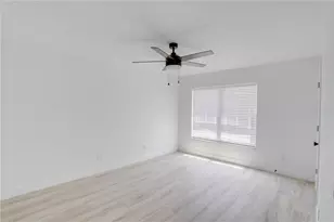 1111 Salerno Ct, Orlando, FL 32806 - Photo 10