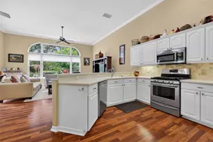 9035 Laurel Ridge Dr, Mount Dora, FL 32757 - Photo 14