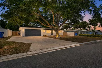6801 17th Street S, Saint Petersburg, FL 33712 - Photo 2