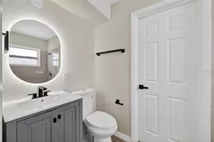 6801 17th St S, Saint Petersburg, FL 33712 - Photo 12