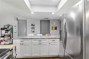 1489 Magellan Cir, Orlando, FL 32818 - Photo 10