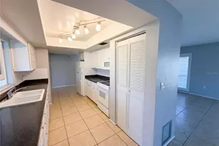 4561 Great Lakes Dr S, Clearwater, FL 33762 - Photo 12