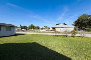 535 Palmetto Dr, Melbourne, FL 32935 - Photo 6