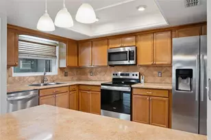 4029 Foothills Dr, Orlando, FL 32810 - Photo 6