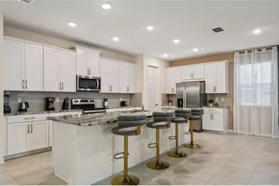 8905 Coconut Breeze Drive, Kissimmee, FL 34747 - Photo 6