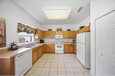 532 Genoa Drive, Kissimmee, FL 34759 - Photo 4