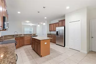 2217 Crosston Cir, Orlando, FL 32824 - Photo 6