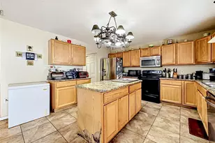 9 Burne Pl, Palm Coast, FL 32137 - Photo 6