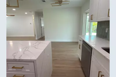 2401 16th Avenue N, Saint Petersburg, FL 33713 - Photo 26