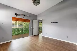 5336 Edgewater Way, Oxford, FL 34484 - Photo 6