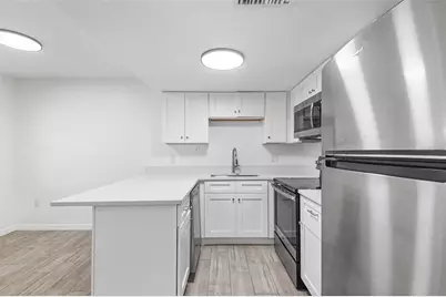 555 62nd Street S #103, Saint Petersburg, FL 33707 - Photo 8