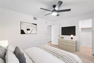 555 62nd St S, Saint Petersburg, FL 33707 - Photo 10