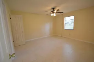 12010 Proctor Loop, New Port Richey, FL 34654 - Photo 10