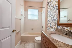 7841 Kavanagh Ct, Sarasota, FL 34240 - Photo 14