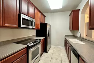 3338 Robert Trent Jones Dr, Orlando, FL 32835 - Photo 4