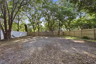 708 S Palmetto Ave, Deland, FL 32720 - Photo 16