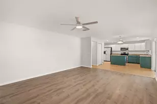 611 del Pilar Dr, Groveland, FL 34736 - Photo 12