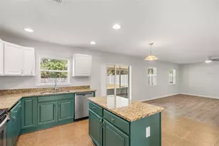 611 del Pilar Dr, Groveland, FL 34736 - Photo 10